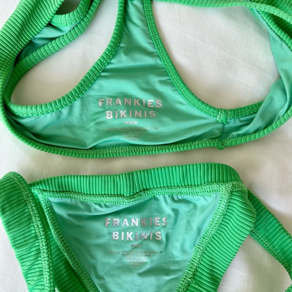 Frankie’s bikini set - Picture 3 of 3